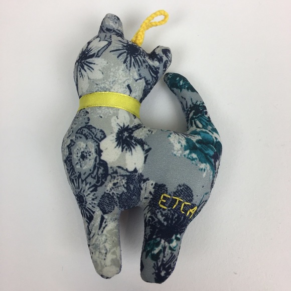 Pair of handmade cats 🐱 keychain ornaments - Picture 4 of 7